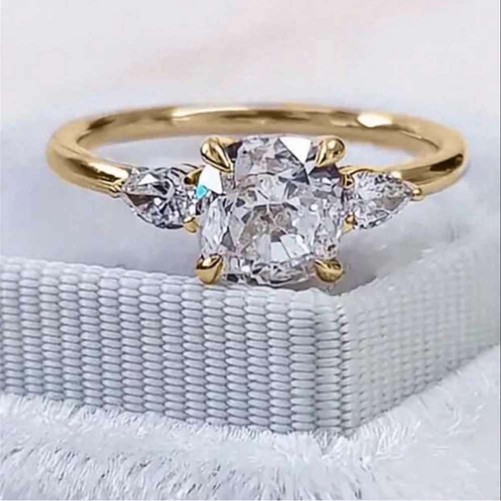 ‼️SOLD‼️Dainty Gold and Cubic Zirconia Ring